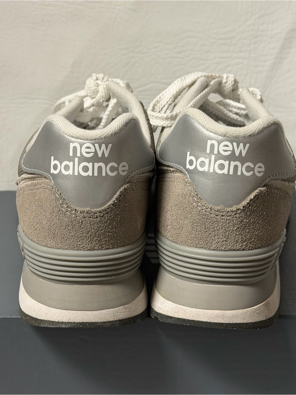 New Balance® (Women's Sz 9.5B)
574 Core Sneakers in Grey/NB
White - Picture 6 of 11
